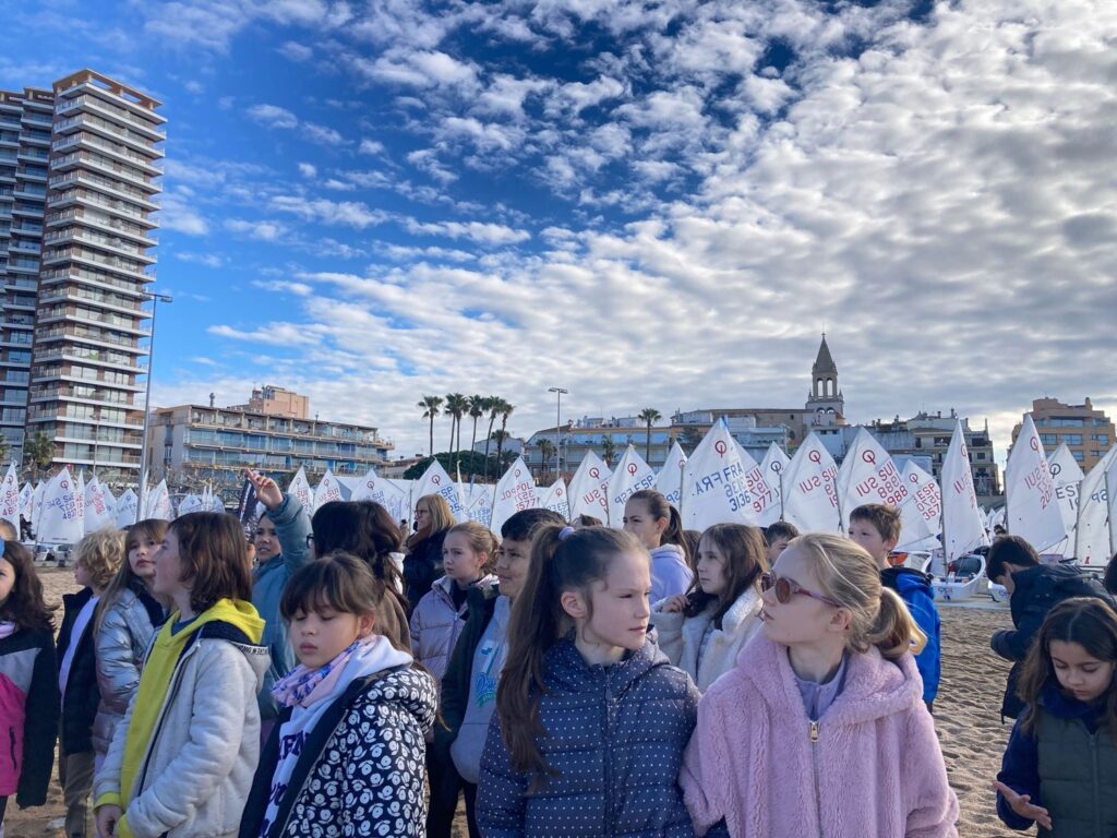 7. Involve Local Organizations<br>The Club’s #SeaClean campaign which started in 2016 has been a great way to involve the local schools as well as the Summer Sailing School participants.

School visits to bring sustainability and care for the oceans closer to all the young generations

The Club continues its involvment with EcoNautic, a tool created to promote the CULTURE OF THE SEA among all those practising nautical activities. It aims at making people aware of the importance of the seas and oceans and  contribute to Global Goal  14 Conserve and sustainably use the oceans, seas and marine resources for sustainable development.
Our Club is one of the members of the group that promoted this sustainable initiative.