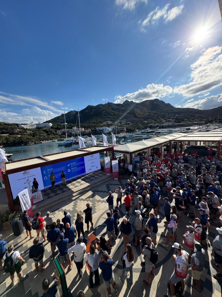 7. Involve Local Organizations<br>We have agreed with local institutions and organizations to promote the 4Rs of sustainability. During the event, these messages were displayed on our ledwall