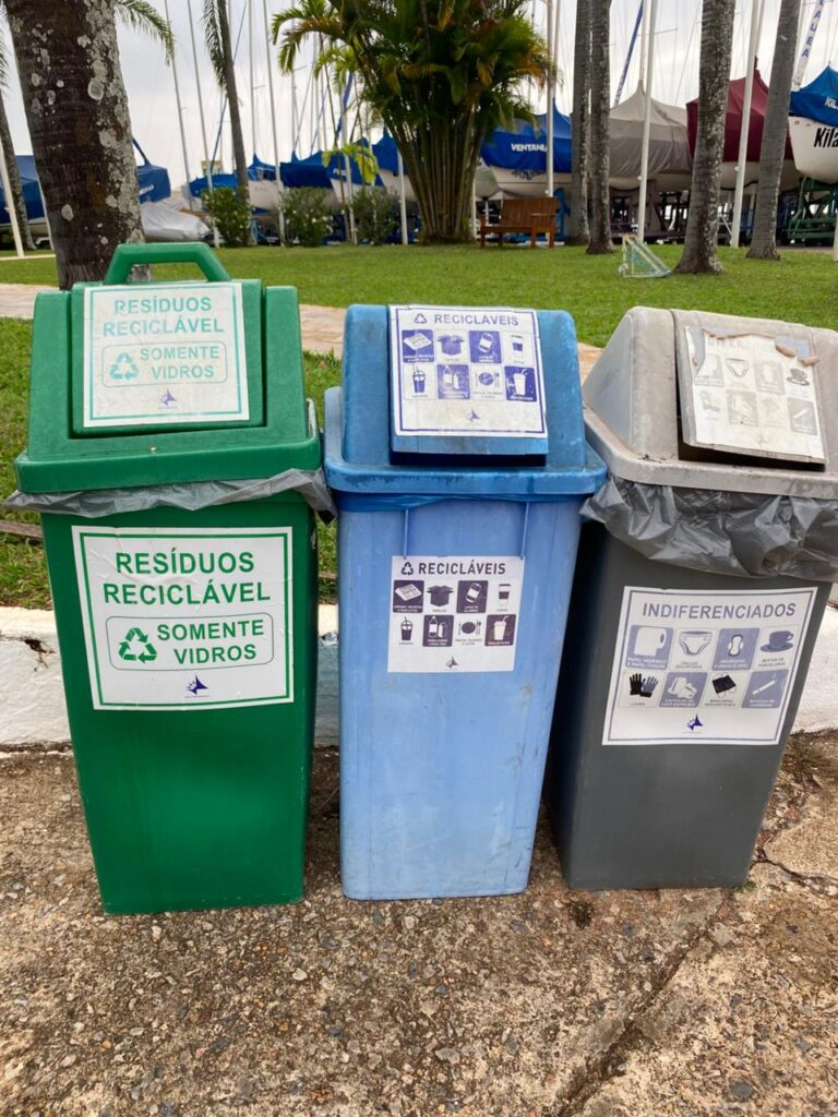 20. Inspire Future Action<br>- Action 16 - A professor and a researcher from the University of Brasília collected and analyzed water samples from Lake Paranoá during the regattas and spoke with participants about life in the water.
- Action 19 - This event offset the carbon emissions of the first edition, held in 2024; we launched a carbon emissions calculator for travel at nautical events for testing.
- Action 20 - The sailors