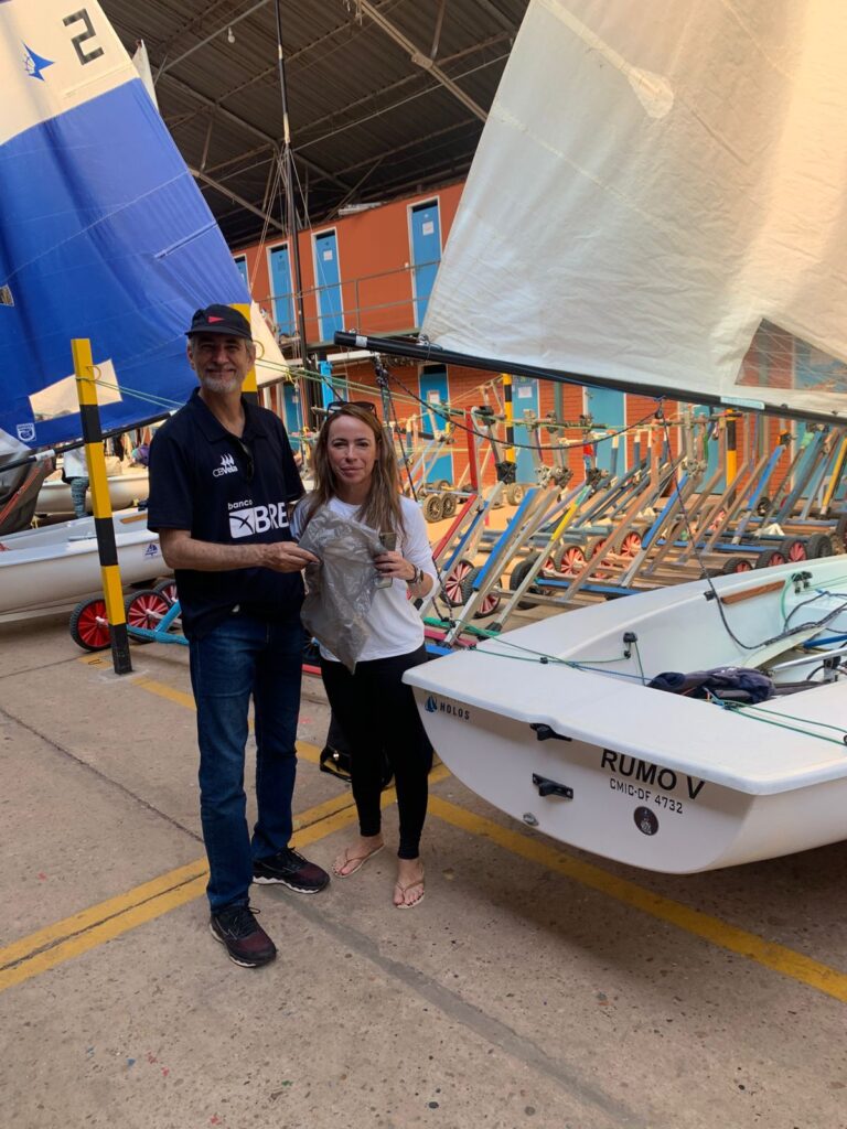 20. Inspire Future Action<br>- Action 16 - A professor and a researcher from the University of Brasília collected and analyzed water samples from Lake Paranoá during the regattas and spoke with participants about life in the water.
- Action 19 - This event offset the carbon emissions of the first edition, held in 2024; we launched a carbon emissions calculator for travel at nautical events for testing.
- Action 20 - The sailors