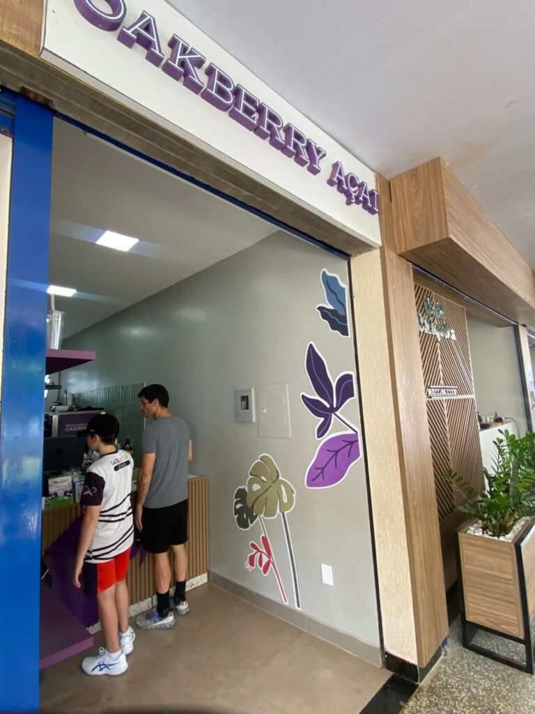 20. Inspire Future Action<br>- Action 16 - A professor and a researcher from the University of Brasília collected and analyzed water samples from Lake Paranoá during the regattas and spoke with participants about life in the water.
- Action 19 - This event offset the carbon emissions of the first edition, held in 2024; we launched a carbon emissions calculator for travel at nautical events for testing.
- Action 20 - The sailors